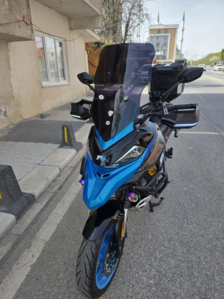 MOTOCAM RKN 530 ADV Siperlik Ön Cam 2021-2025 Model 55cm Siyah Renkli 4mm - Resim 3