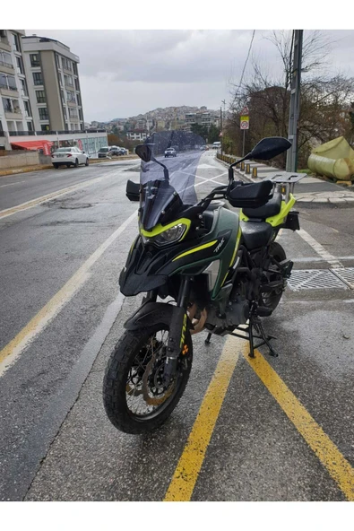 MOTOCAM Benelli TRK 702 X Siperlik Ön Cam 2025 Model 51cm Füme Renkli 4mm 2. TASARIM - Resim 2