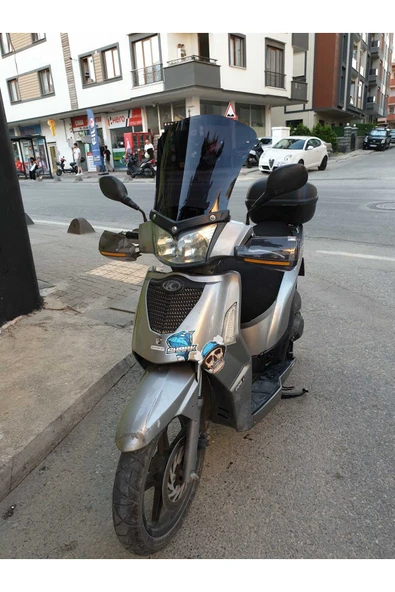 MOTOCAM Kymco People S 200 Siperlik Ön Cam 2011 Model 48cm Siyah Renkli 4mm UZUN CAM - Resim 2