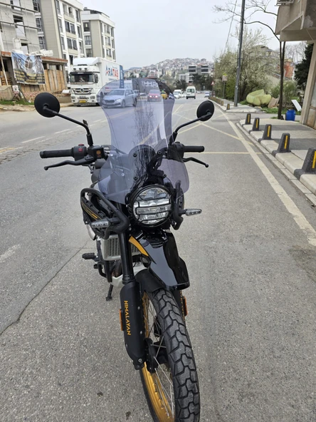 MOTOCAM Himalayan Royal Enfıeld 450 Siperlik Ön Cam 2023-2025 Model 49cm Füme Renkli 4mm - Resim 2