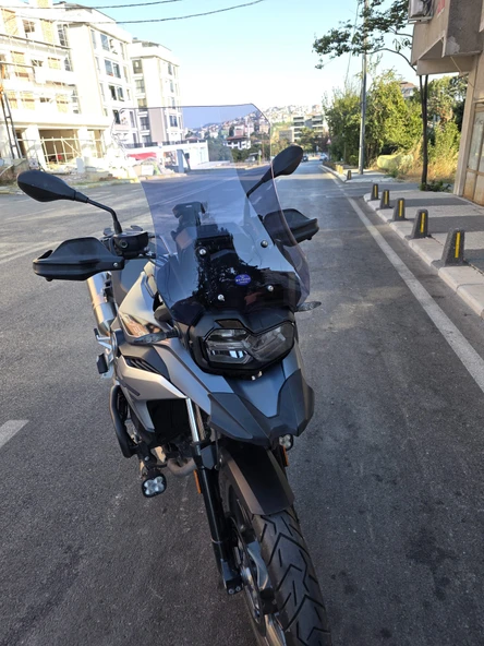 MOTOCAM Bmw F750 GS Siperlik Ön Cam 2018-2023 Model 57cm Füme Renkli 4mm UZUN CAM - Resim 2