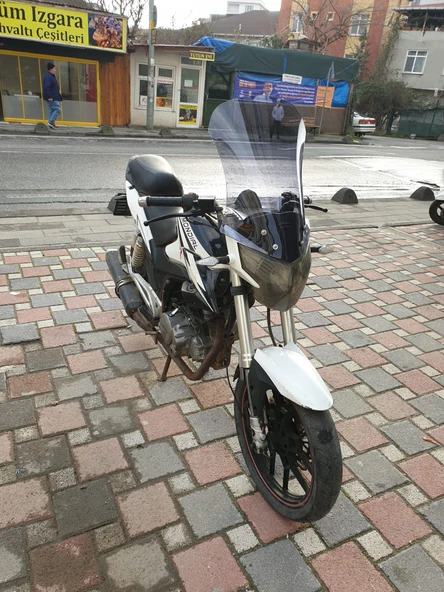 MOTOCAM Mondial 180 Z One S Siperlik Ön Cam 58cm 2014-2022 Model Füme Renkli - Resim 2