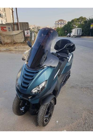 MOTOCAM Peugeot Metropolis 400 Siperlik Ön Cam 2021-2025 Model 68cm Siyah Renkli 4mm - Resim 3