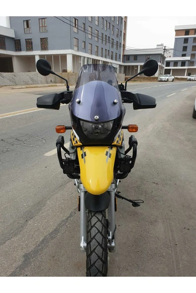 MOTOCAM Bmw F650 GS Siperlik Ön Cam ( 3 Delikli ) 1999-2003 Model 35cm Füme Renkli 4mm ürün görseli