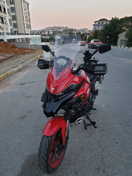 MOTOCAM RKN 530 ADV Siperlik Ön Cam 2021-2025 Model 55cm Şeffaf Renkli 4mm - Resim 3