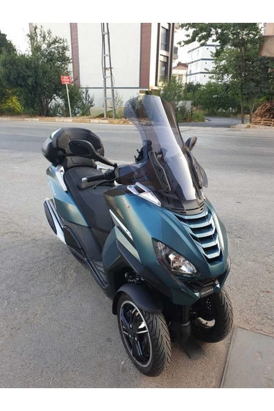 MOTOCAM Peugeot Metropolis 400 Siperlik Ön Cam 2021-2025 Model 68cm Füme Renkli 4mm - Resim 3