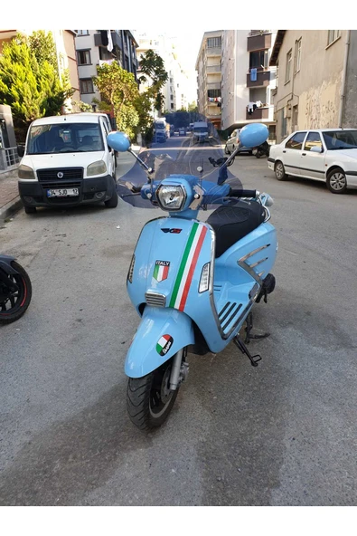 MOTOCAM RKS Bitter Siperlik Ön Cam 2022-2025 Model 43cm Füme Renkli 4mm Elcikli APARATSIZDIR - Resim 2