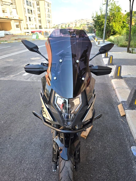 MOTOCAM CF Moto 700 MT Siperlik Ön Cam 2024-2025 Model 56cm Siyah Renkli 4mm ürün görseli