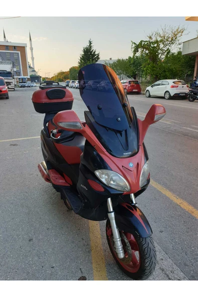 MOTOCAM Piaggio X9 250 -500  Siperlik Ön Cam 2005-2007 Model 59cm Siyah Renkli 4mm - Resim 2