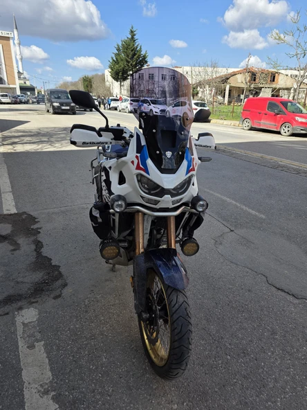 MOTOCAM Honda Africa twin CRF 1100 L4 Ön Cam 2023-2025 Model 54cm Siyah Renkli 4mm UZUN VE GENİŞ - Resim 2