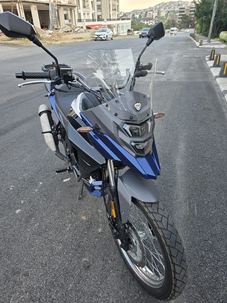 MOTOCAM SYM NHT 200 Siperlik Ön Cam 2023-2025 Model 30cm Şeffaf Renkli 4mm Spor Cam - Resim 2