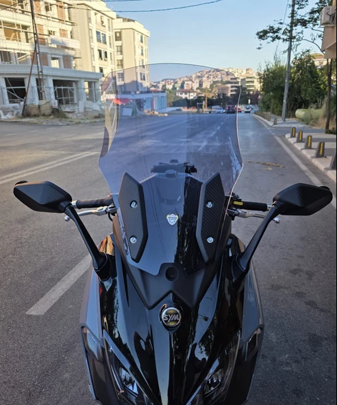 MOTOCAM Sym Maxsym TL 508 Siperlik Ön Cam 2022-2025 Model 65cm Füme Renkli 4mm ürün görseli