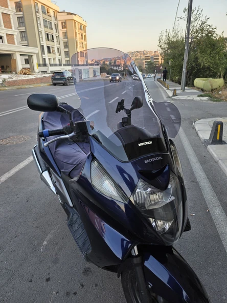 MOTOCAM Honda Silverwing FJS 400 Ön Cam 2001-2012 Model 68cm Füme Renkli 4mm ELCİKLİ - Resim 2