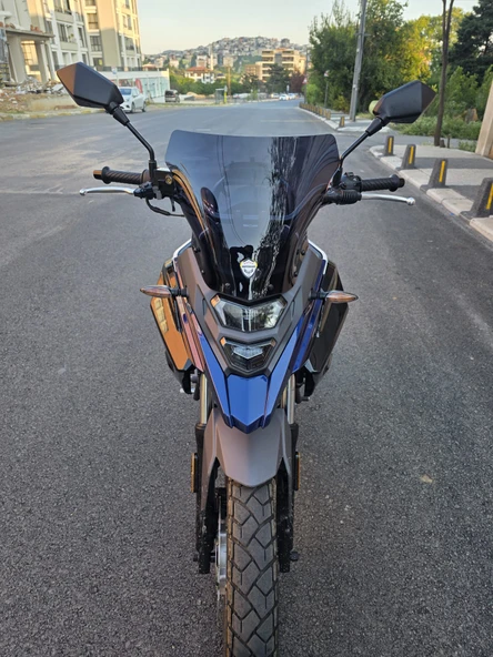 MOTOCAM SYM NHT 200 Siperlik Ön Cam 2023-2025 Model 30cm Siyah Renkli 4mm Spor Cam ürün görseli