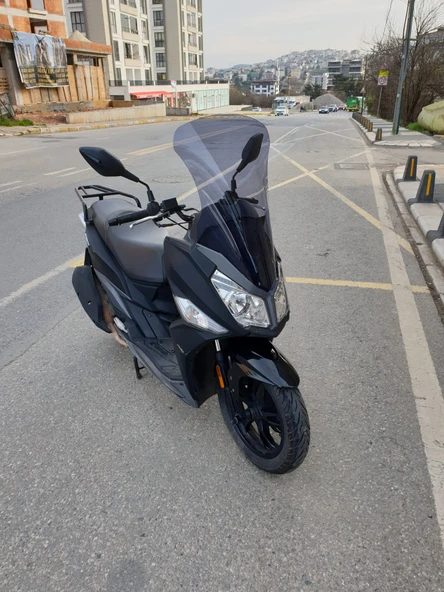 MOTOCAM SYM JET 14 200 Siperlik Ön Cam 2017-2025 Model 74cm Füme Renkli 4mm UZUN CAM - Resim 2