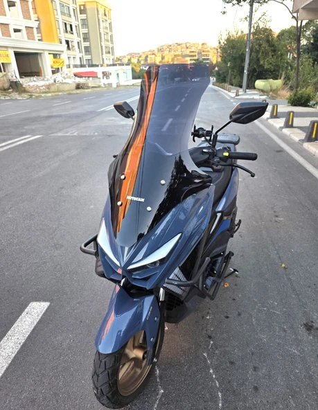 MOTOCAM Küba Newcity 125 Siperlik Ön Cam 2023-2025 Model 78cm Siyah Renkli 4mm UZUN VE GENİŞ - Resim 3