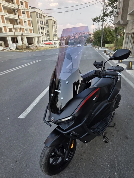 MOTOCAM RKS Lince 125 Siperlik Ön Cam 2021-2025 Model 78cm Füme Renkli 4mm UZUN CAM - Resim 3