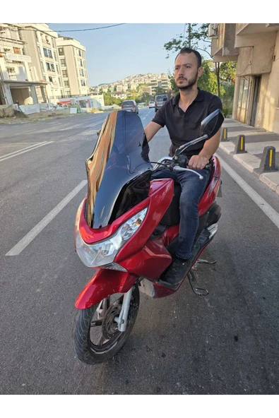 MOTOCAM Honda PCX Siperlik Ön Cam 2011-2013 Model 59cm Siyah Renkli ORTA BOYLU CAM - Resim 3