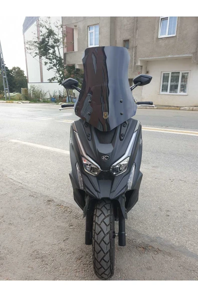 MOTOCAM Kymco DTX 360 Siperlik Ön Cam 2021-2023 Model 55cm Siyah Renkli 4mm KISA SPOR CAM ürün görseli