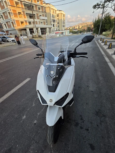 MOTOCAM RKS Vieste 249 Siperlik Ön Cam 2022-2025 Model 55cm Şeffaf Renkli 4mm KISA SPOR CAM - Resim 3