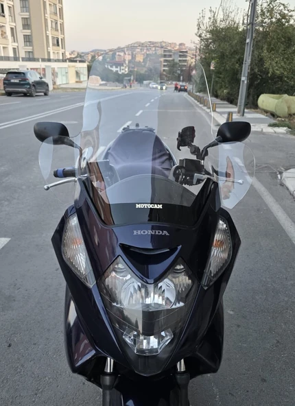 MOTOCAM Honda Silverwing FJS 600 Ön Cam 2001-2012 Model 68cm Şeffaf Renkli 4mm ELCİKLİ ürün görseli