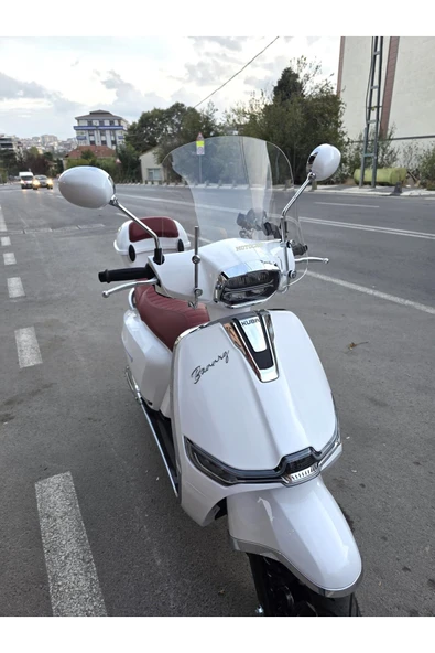 MOTOCAM Küba Bannry Siperlik Ön Cam 2024-2025 Model 43cm Şeffaf Renkli 4mm APARATSIZDIR - Resim 2