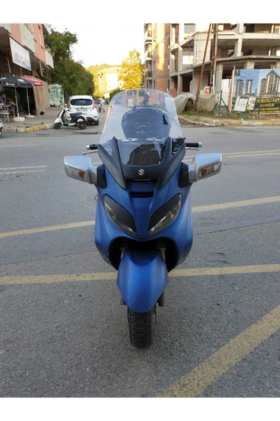 MOTOCAM Suzuki Burgman 650 Siperlik Ön Cam 2005-2018 Model 65cm Şeffaf Renkli 4mm ORTA BOYLU CAM ürün görseli