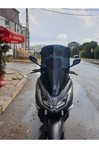 MOTOCAM Kanuni Reha 250 Siperlik Ön Cam 2022-2025 Model 72cm Siyah Renkli 4mm UZUN CAM ürün görseli