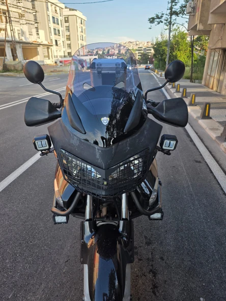 MOTOCAM Honda Varadero Mk.2 Mk.3 Siperlik Ön Cam 2004-2011 Model 48cm Füme Renkli 4mm - Resim 3