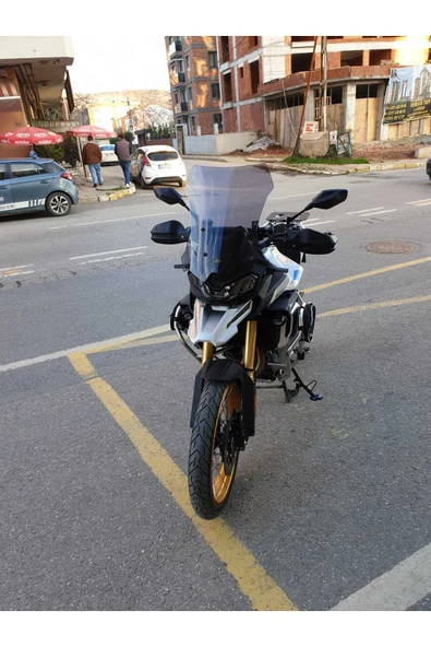 MOTOCAM Voge DSX 900 Siperlik Ön Cam 2025 Model 53cm Füme Renkli 4mm - Resim 3