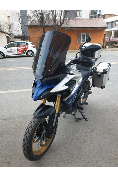 MOTOCAM Voge DSX 525 Siperlik Ön Cam 2023-2025 Model 56cm Siyah Renkli 4mm - Resim 3