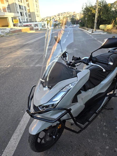 MOTOCAM Honda PCX Siperlik Ön Cam 2021-2024 Model 65cm Şeffaf Renkli 4mm - Resim 3