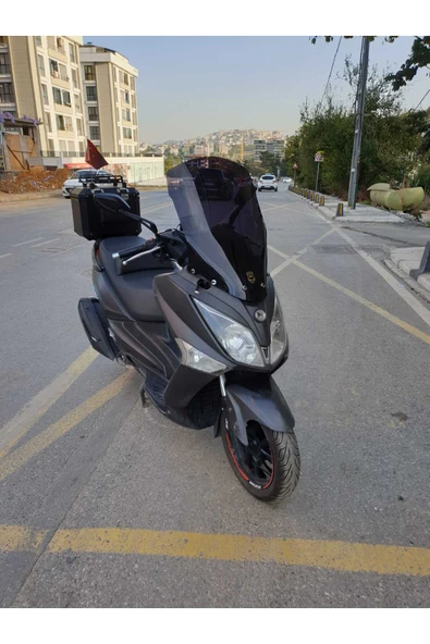 MOTOCAM SYM Joymax 250 İ Siperlik Ön Cam 2013-2016 Model 75cm Siyah Renkli 4mm İADE ALINMAMAKTADIR - Resim 2