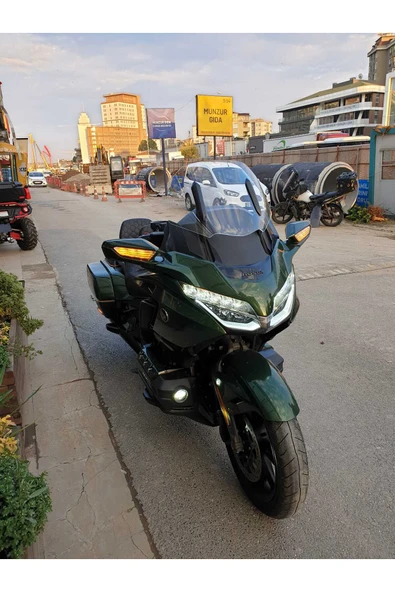 MOTOCAM Honda Goldwing Bagger Siperlik Ön Cam 2018-2023 Model 65cm Şeffaf Renkli 4mm UZUN BOYLU CAM - Resim 2