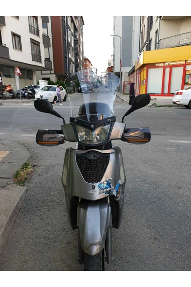 MOTOCAM Kymco People S 200 Siperlik Ön Cam 2011 Model 48cm Şeffaf Renkli 4mm UZUN CAM ürün görseli