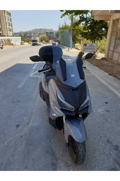 MOTOCAM SYM Joymax Z Plus Siperlik Ön Cam 2023-2025 Model 70cm Şeffaf Renkli 4mm - Resim 3