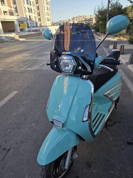 MOTOCAM Skyjet Bellina Ön Cam 2024-2025 Model 37cm Siyah Renkli 4mm APARATSIZDIR - Resim 3