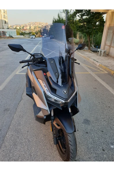 MOTOCAM Voge SR3 Siperlik Ön Cam 2023-2025 Model 63cm Füme Renk 4mm - Resim 2