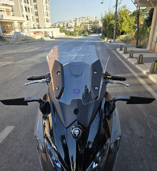 MOTOCAM Sym Maxsym TL 508 Siperlik Ön Cam 2022-2025 Model 41cm Şeffaf Renkli 4mm SPORTİF ürün görseli