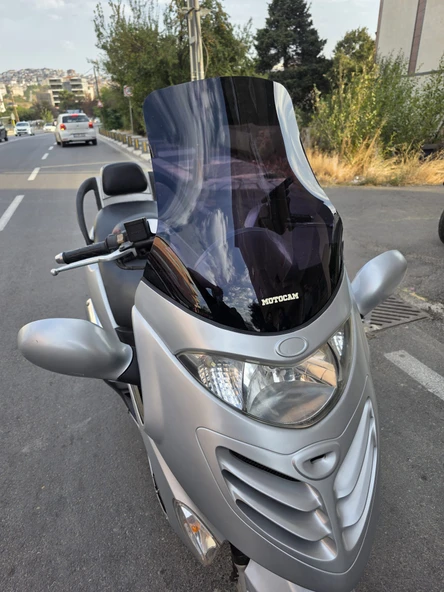 MOTOCAM Kymco Grand Dink Siperlik Ön Cam 2002-2008 Model 47cm Siyah Renkli 4mm - Resim 2