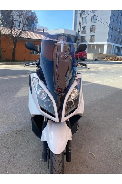 MOTOCAM Kymco Downtown Siperlik Ön Cam 2010-2015 Model 78cm Füme Renkli 4mm UZUN CAM ürün görseli