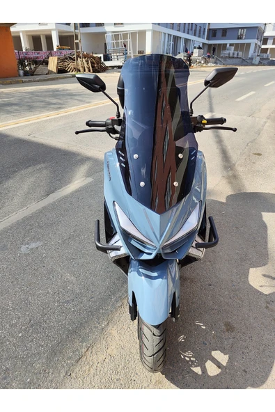 MOTOCAM Küba Chia 125 Siperlik Ön Cam 2023-2025 Model 55cm Siyah Renkli 4mm KISA SPOR CAM ürün görseli