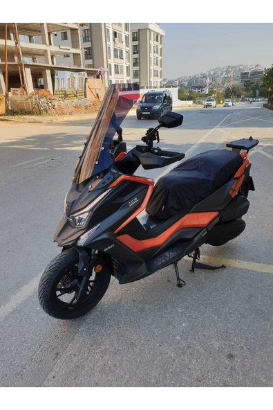 MOTOCAM Kymco DTX 250-360 Siperlik Ön Cam 2021-2025 Model 68cm Siyah Renkli 4mm - Resim 2