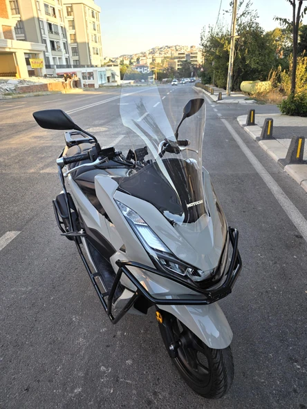 MOTOCAM Honda PCX Siperlik Ön Cam 2021-2024 Model 65cm Şeffaf Renkli 4mm - Resim 2