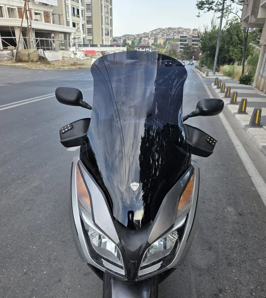MOTOCAM Honda Forza 300 Siperlik Ön Cam 2014-2017 Model 75cm Siyah Renkli 4mm ürün görseli