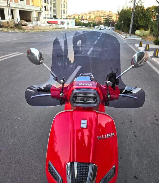 MOTOCAM Küba Grace 50 125 Ön Cam 2023-2025 Model 37cm Füme Renkli Elcikli APARATSIZDIR ürün görseli