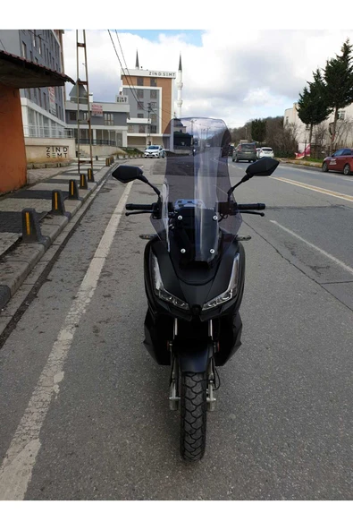 MOTOCAM Skyjet Rivero 125 Siperlik Ön Cam 2025 Model 57cm Füme Renkli 4mm KISA SPOR CAM ürün görseli