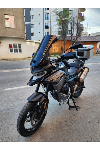 MOTOCAM Voge DSX 650 Siperlik Ön Cam 2022 Model 55cm Siyah Renkli 4mm KISA SPOR CAM - Resim 2