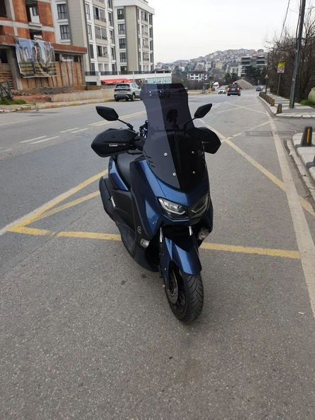 MOTOCAM Yamaha Nmax Siperlik Ön Cam 2021-2024 Model 72cm Siyah Renkli 4mm UZUN CAM - Resim 2