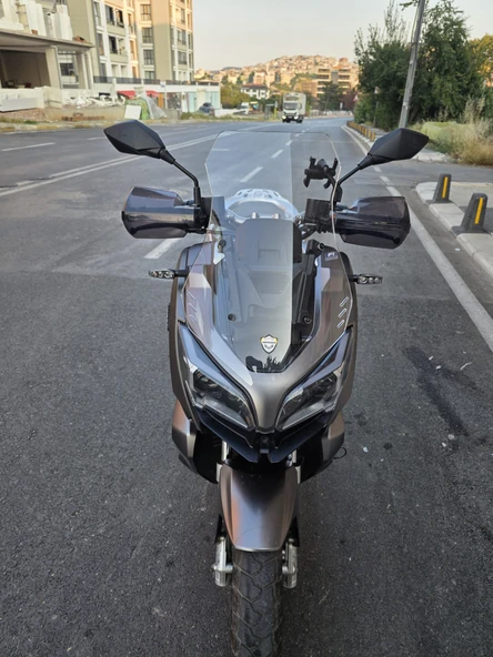 MOTOCAM RKS Reale 125 Siperlik Ön Cam 2023-2025 Model 55cm Şeffaf Renkli 4mm KISA SPOR CAM ürün görseli